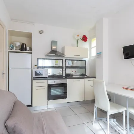 Le Beout Rez-de-jardin * 卢德