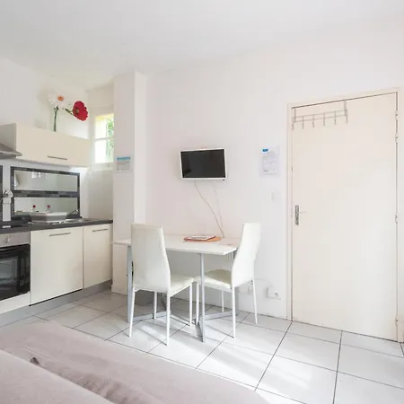 Apartment Beau Rez De Jardin *