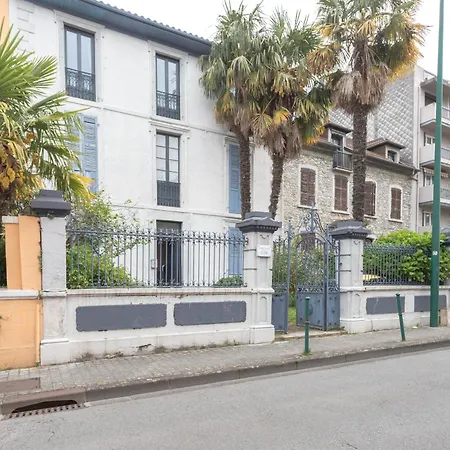 Beau Rez De Jardin Apartment Lourdes